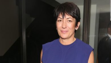 Photo of Indictment puts Epstein associate Ghislaine Maxwell in a tough spot